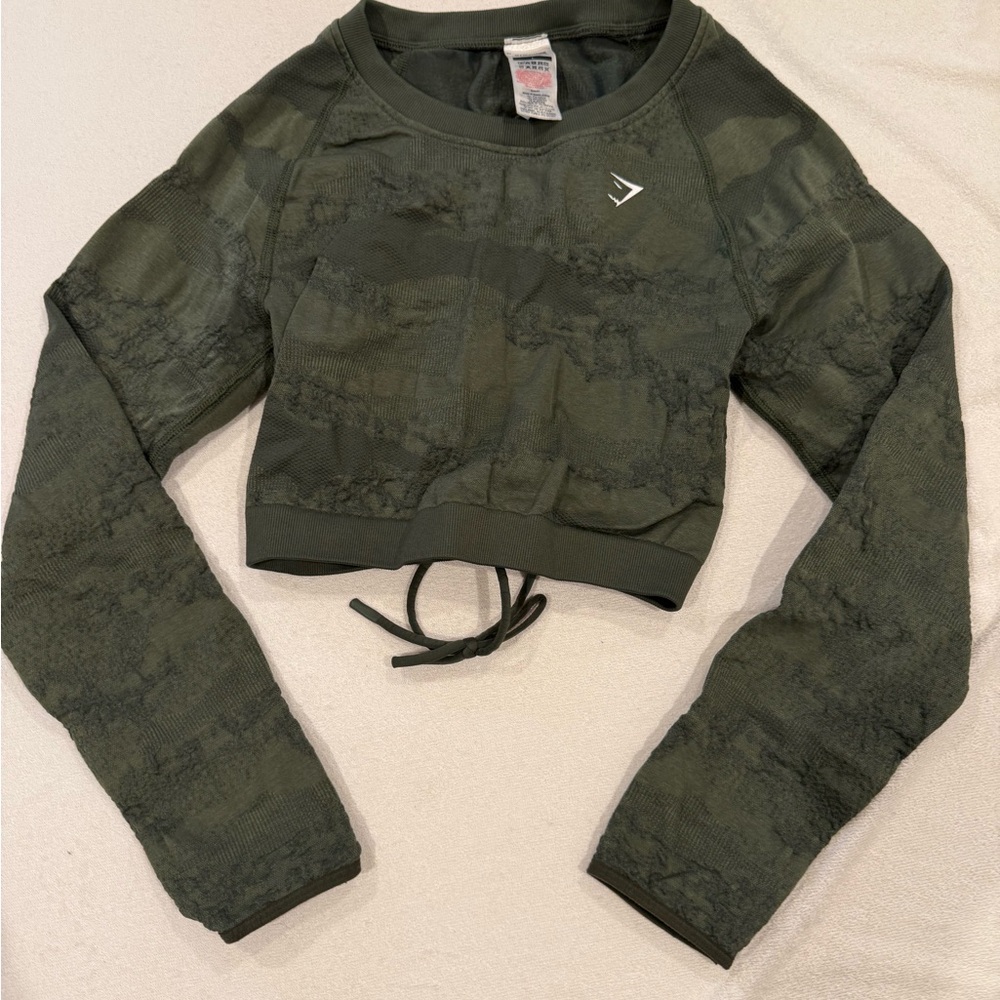 Green Cropped Long Sleeve Top